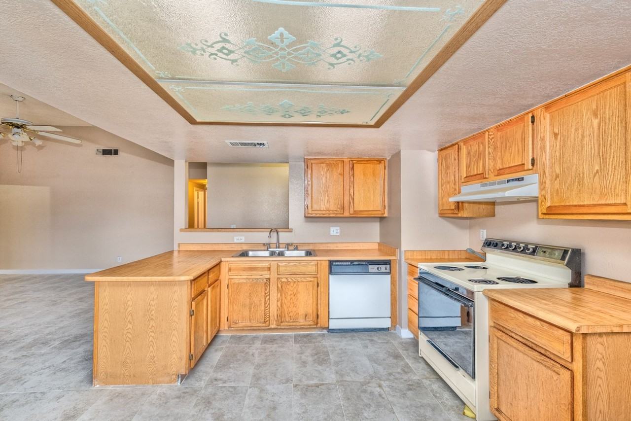 3771 Shirebrook Dr #163 - Photo 6 of 14