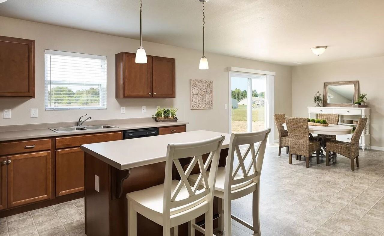 24761 Opal St - Photo 6 of 33