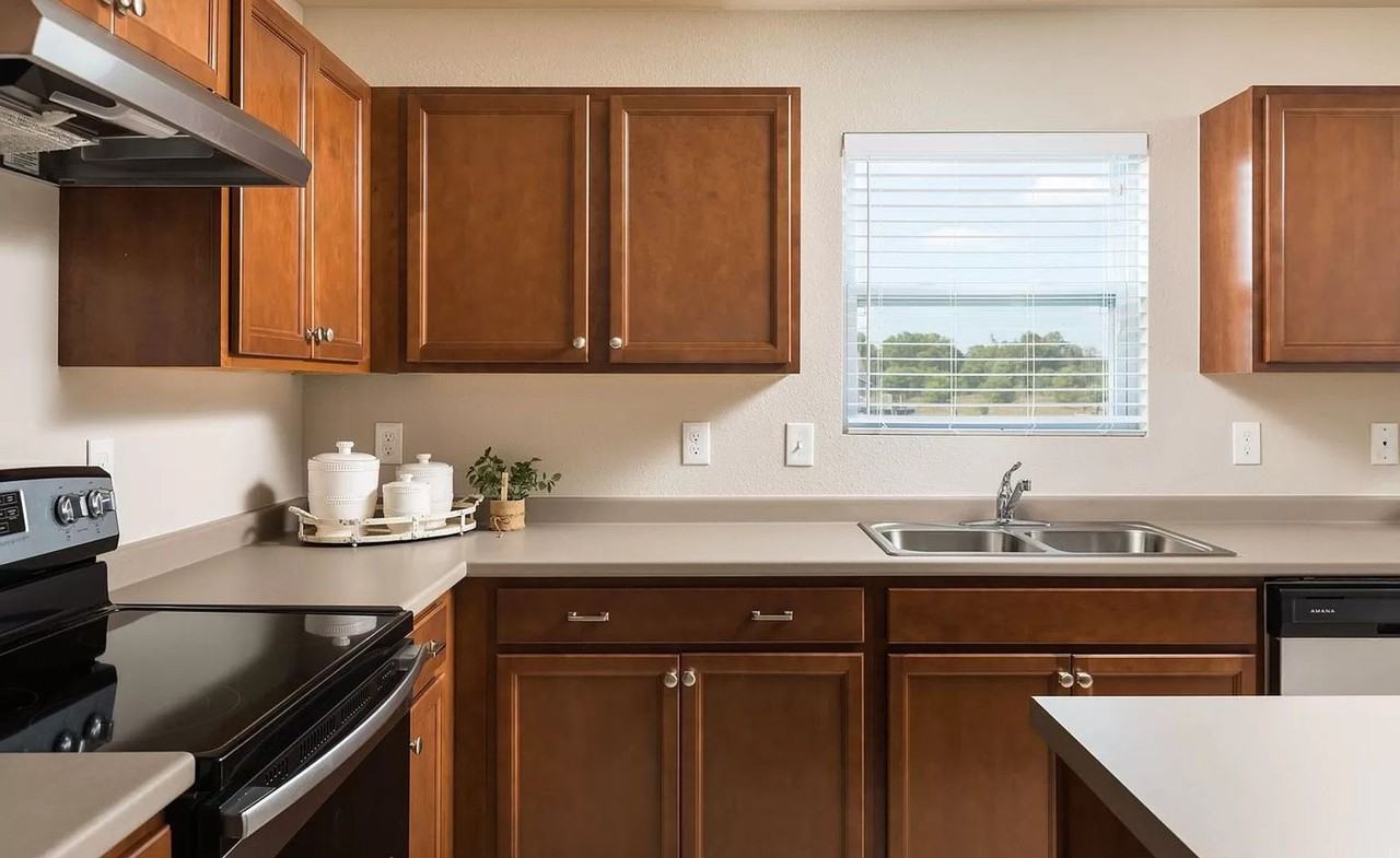 24761 Opal St - Photo 7 of 33