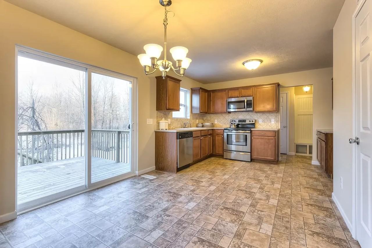 546 Oak View Dr - Photo 6 of 21