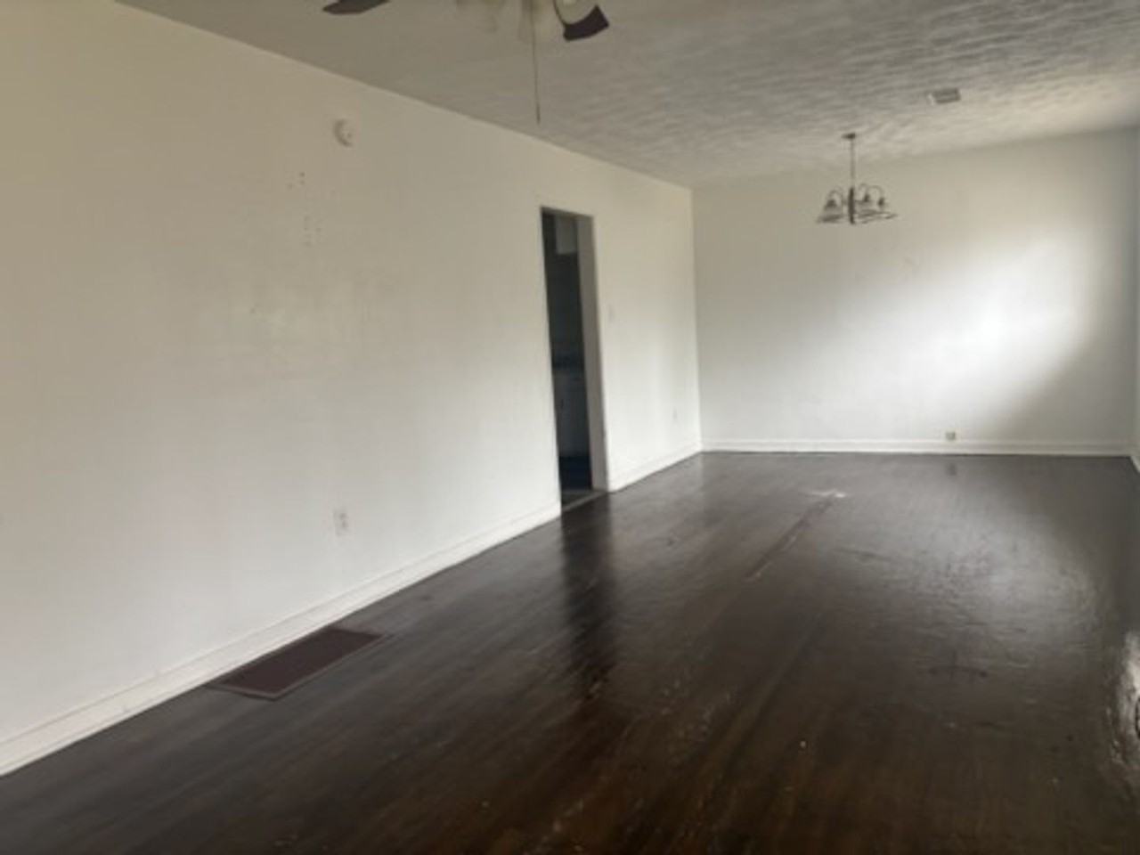 1652 Kentwood Dr - Photo 2 of 13