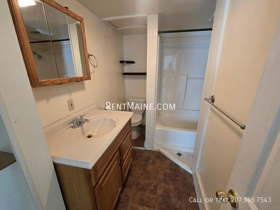 10 Otis St #1 - Photo 5 of 7