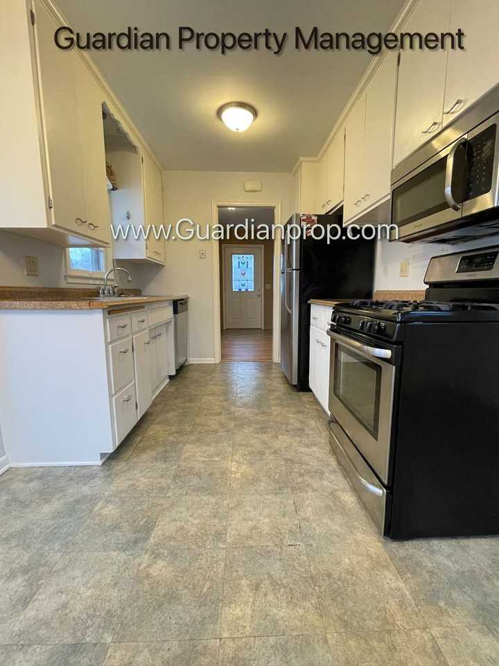 9107 13th Ave S - Photo 7 of 20