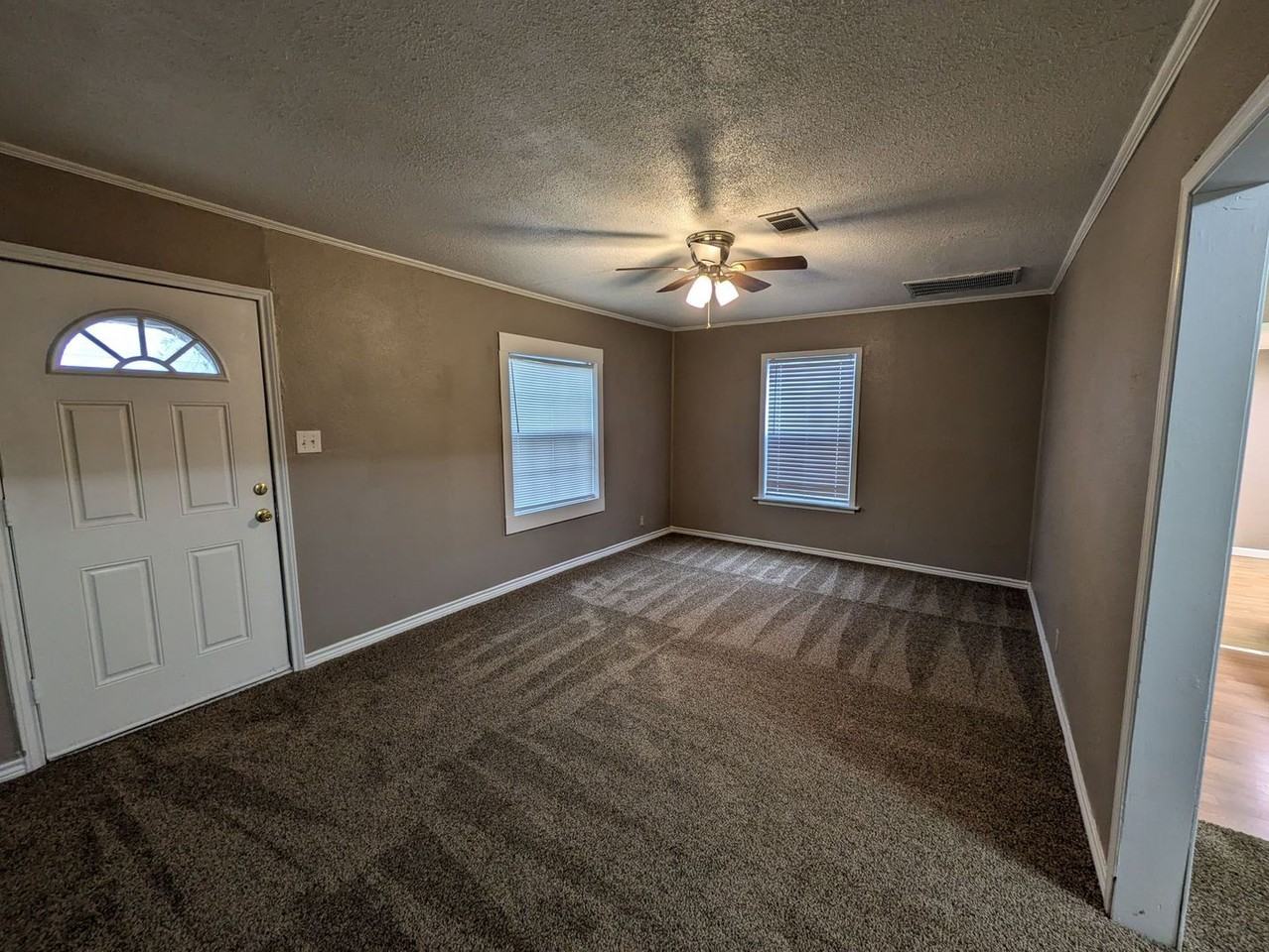 3100 30th St - Photo 2 of 17