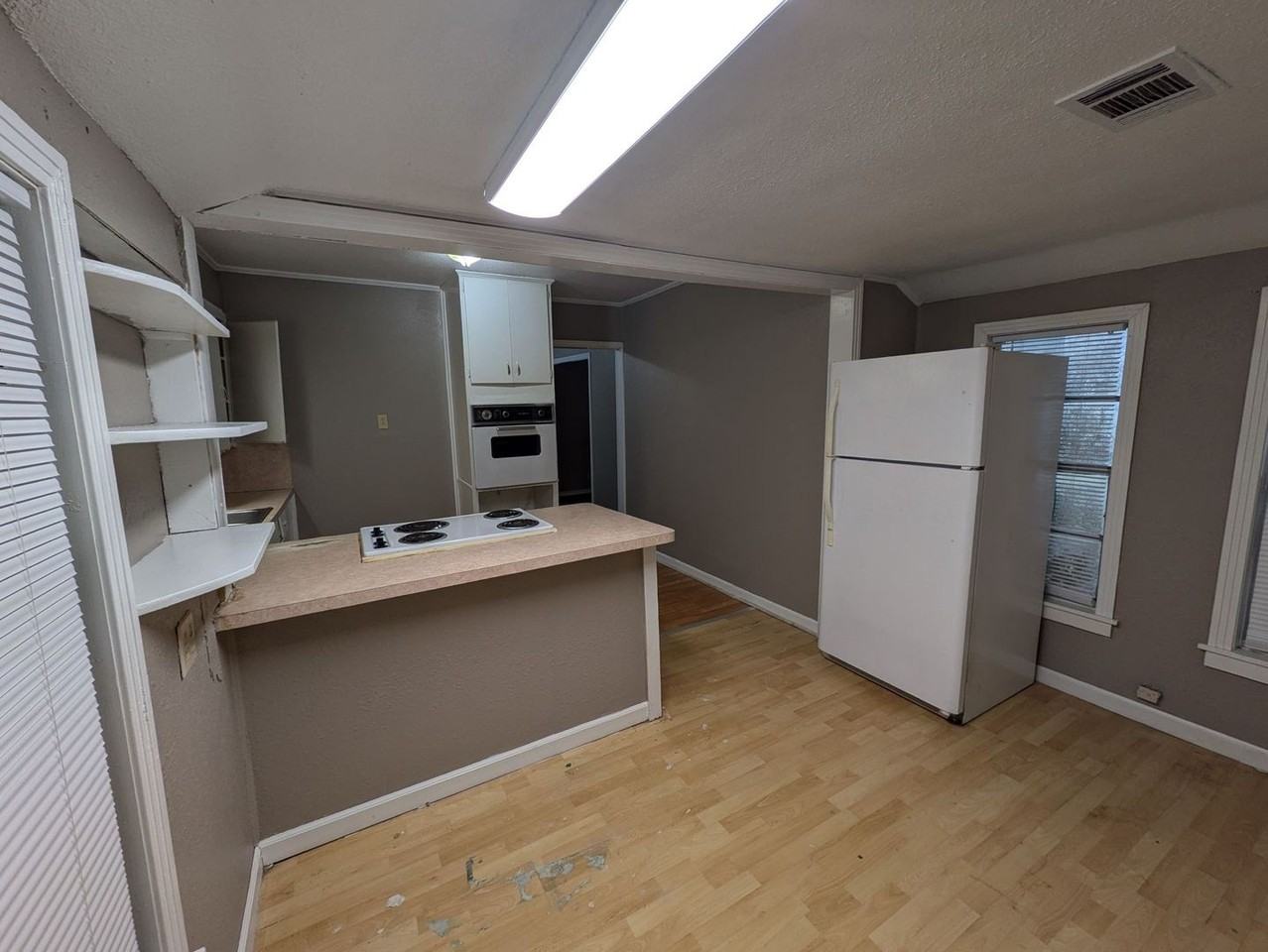 3100 30th St - Photo 7 of 17