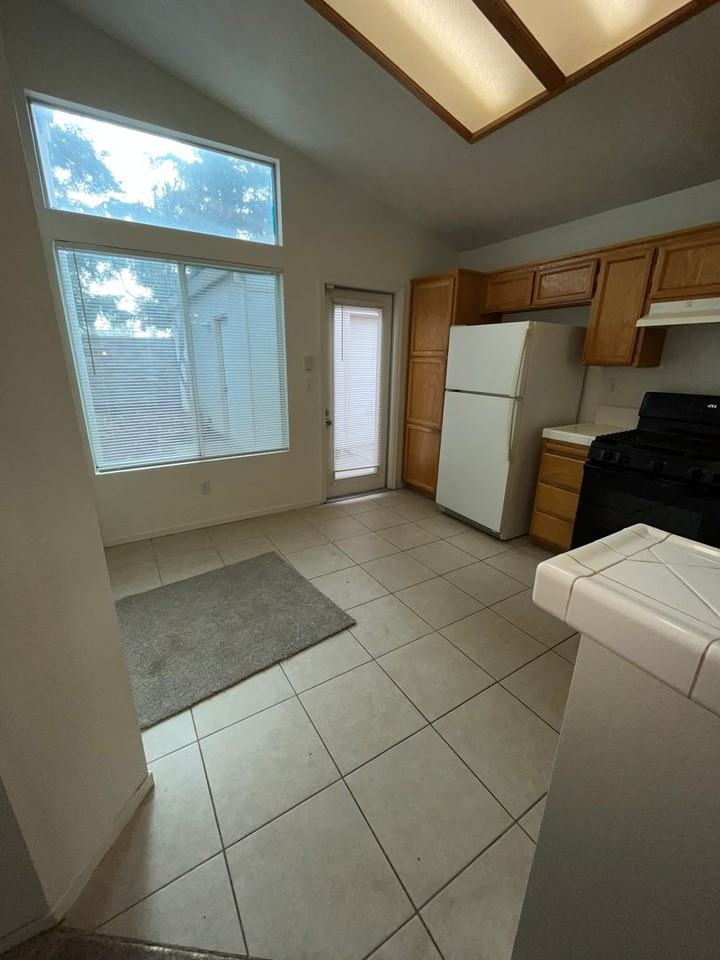 7008 Springridge Way - Photo 5 of 17