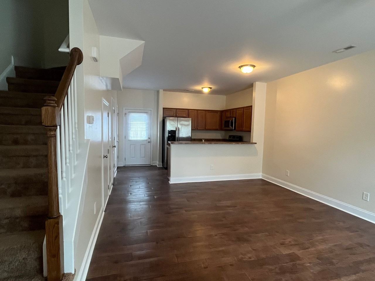 513 N Green St - Photo 4 of 22