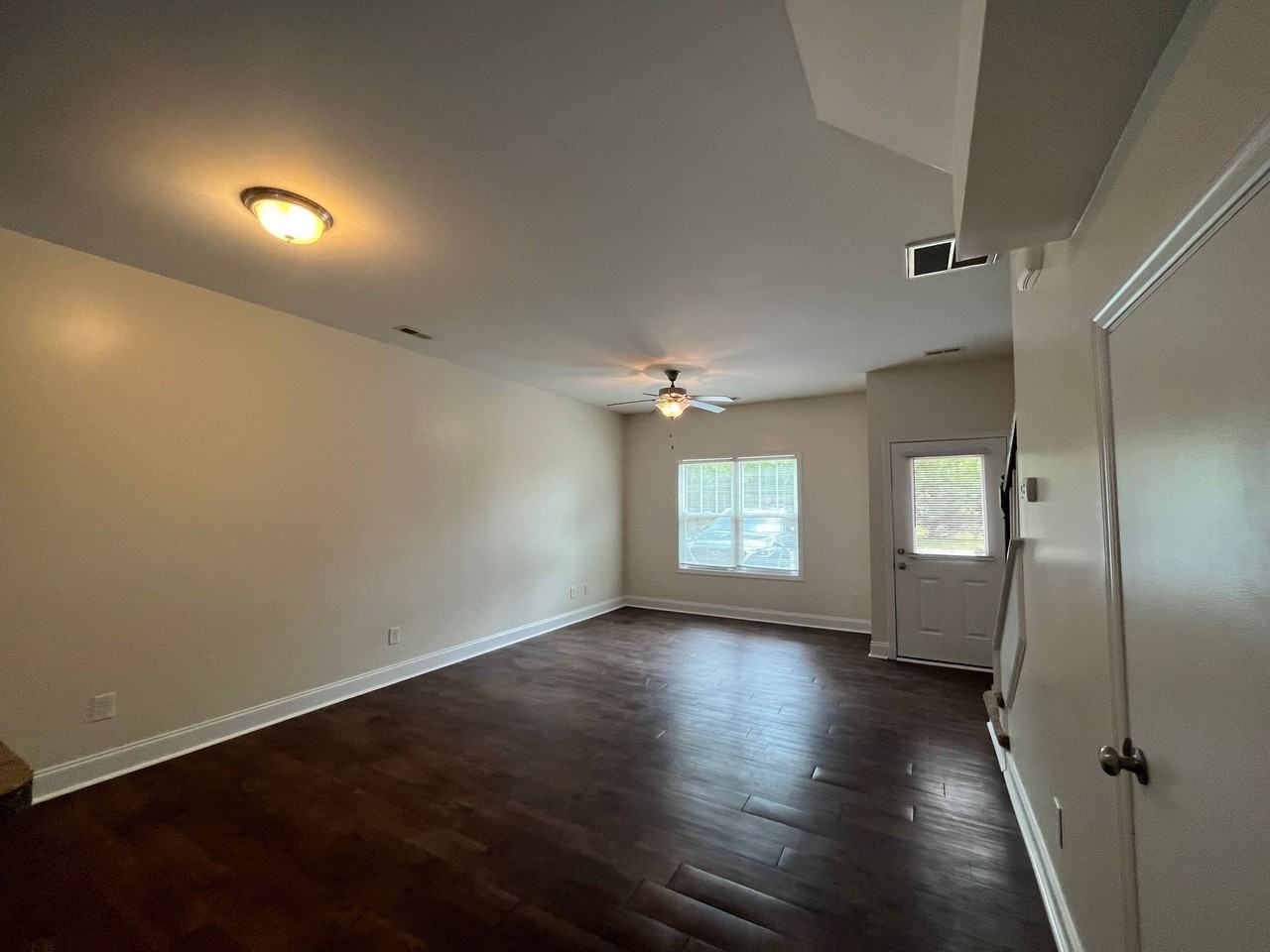 513 N Green St - Photo 5 of 22