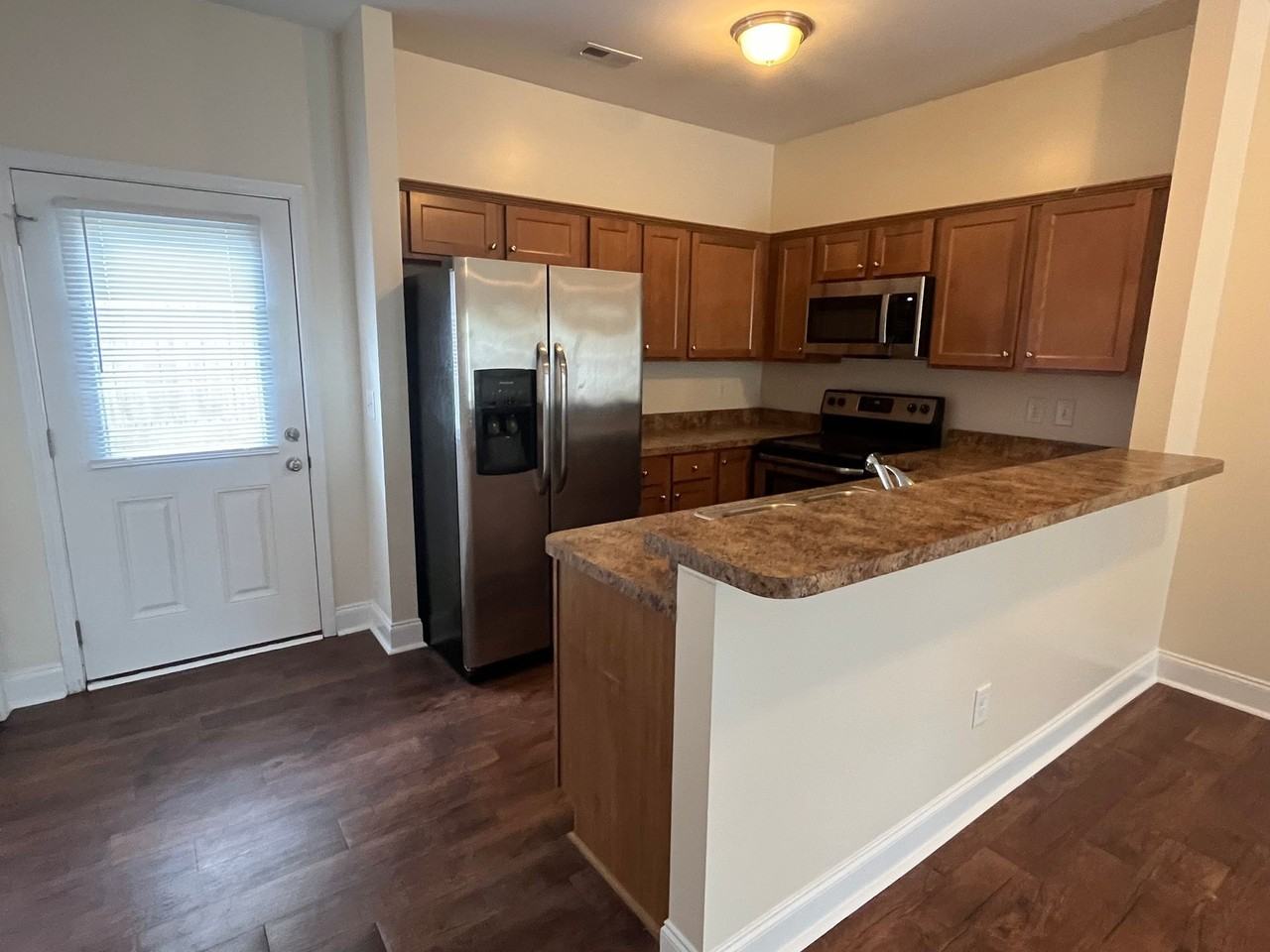 513 N Green St - Photo 6 of 22