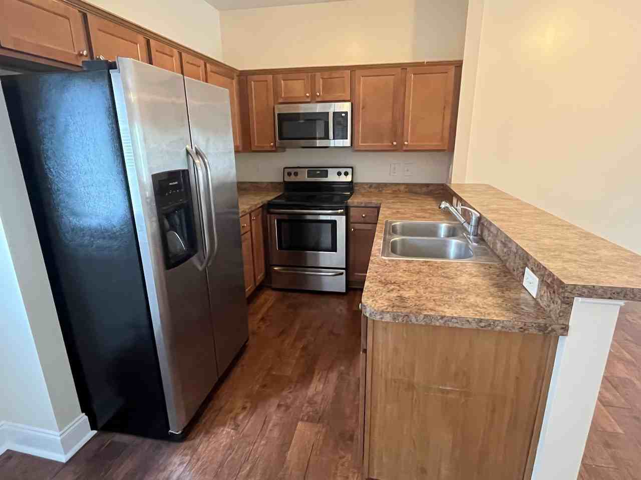 513 N Green St - Photo 7 of 22