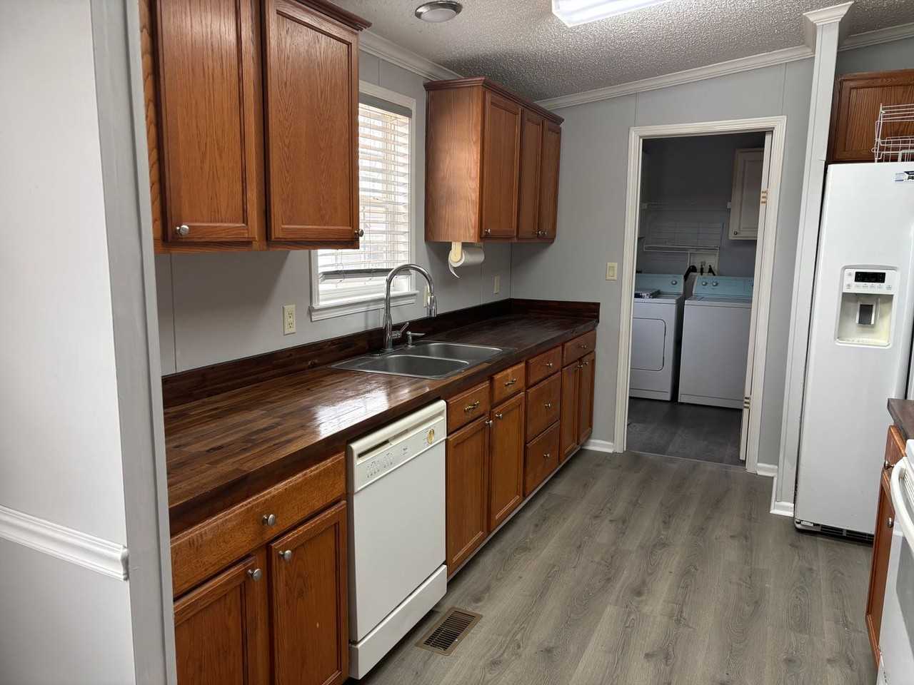 129 129 Bayshore Drive - 129 Bayshore - Photo 4 of 17