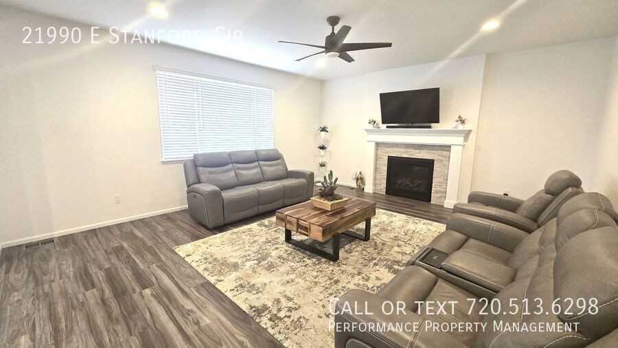 21990 E Stanford Cir - Photo 5 of 30