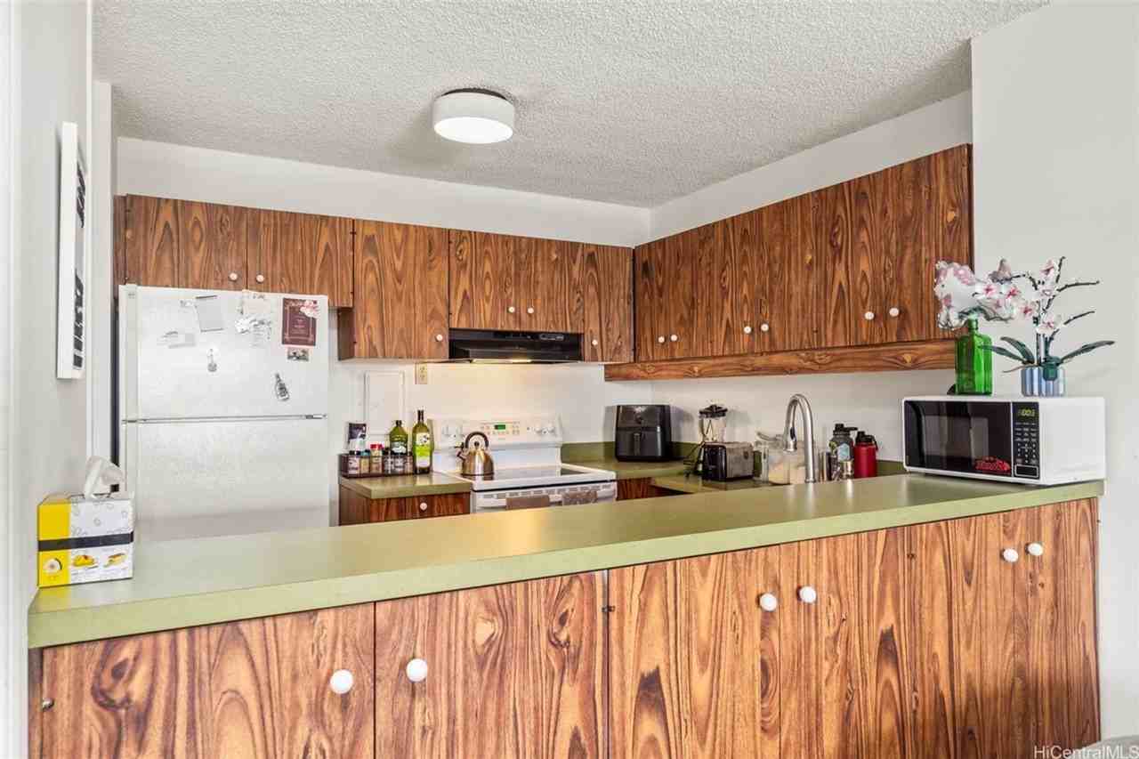 Lono Pl - Photo 3 of 21