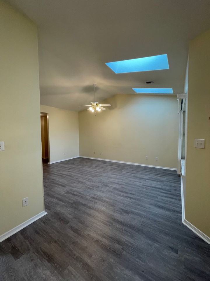 623 Ravencrest Dr - Photo 7 of 28