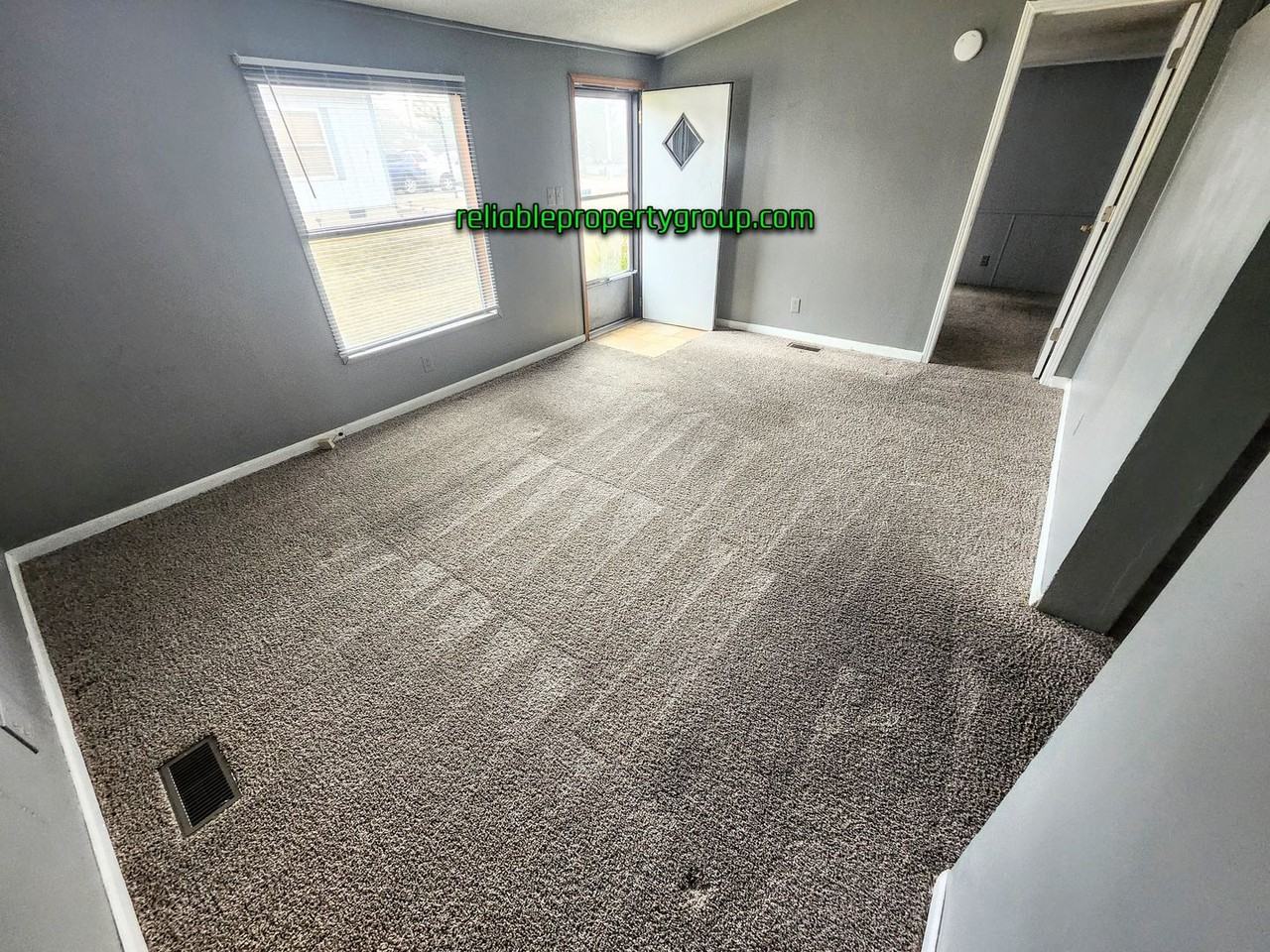 10507 1/2 Old Leo Rd - Photo 2 of 14