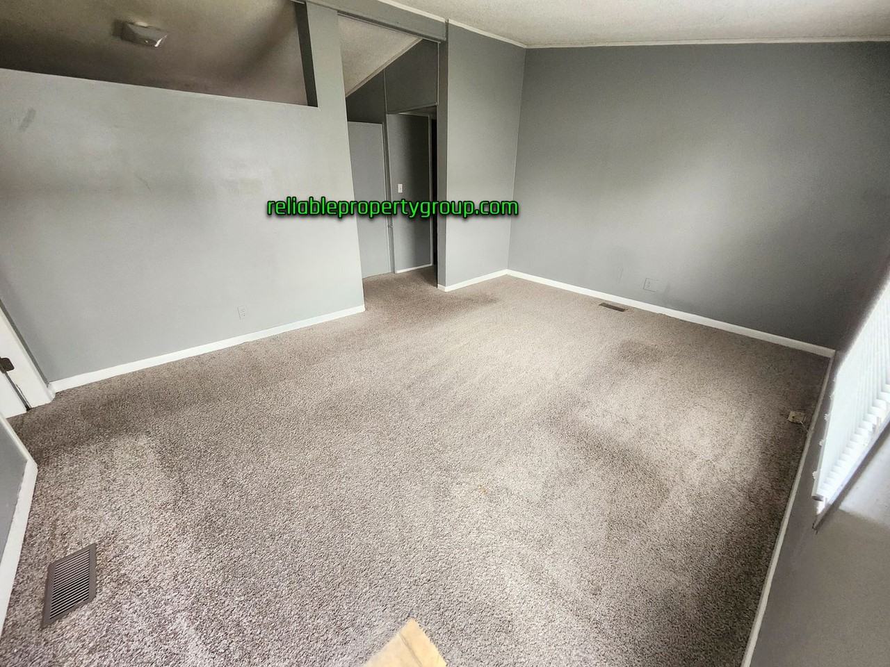 10507 1/2 Old Leo Rd - Photo 3 of 14