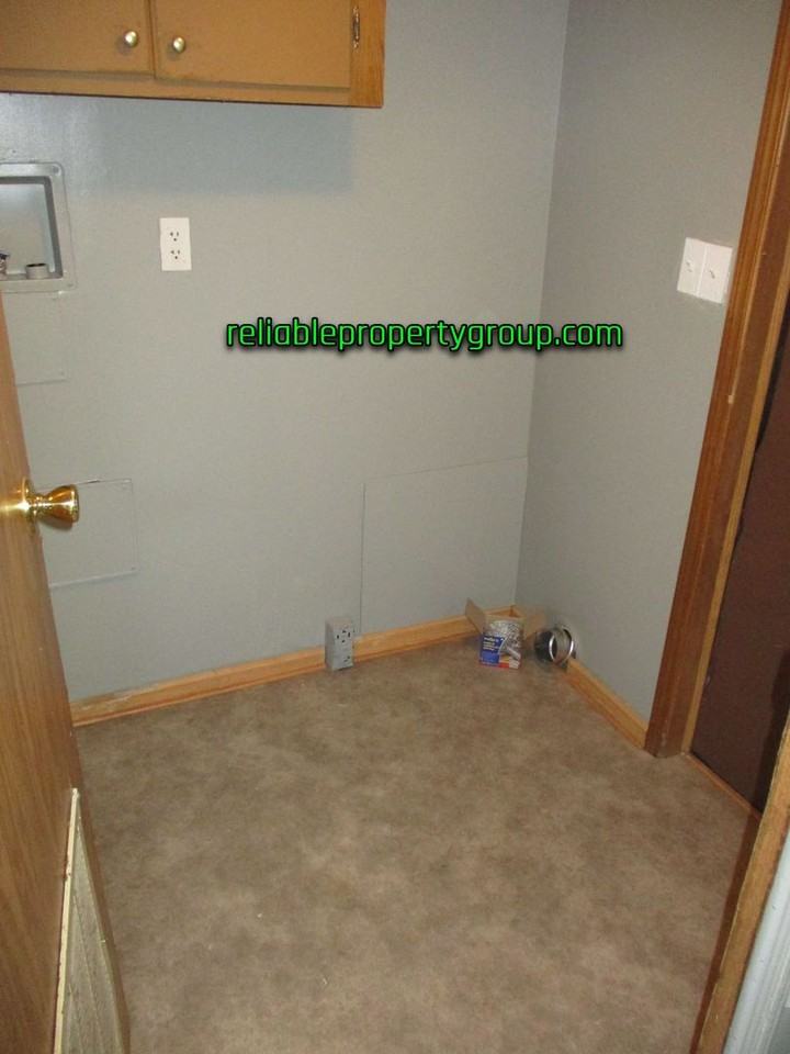 10507 1/2 Old Leo Rd - Photo 6 of 14