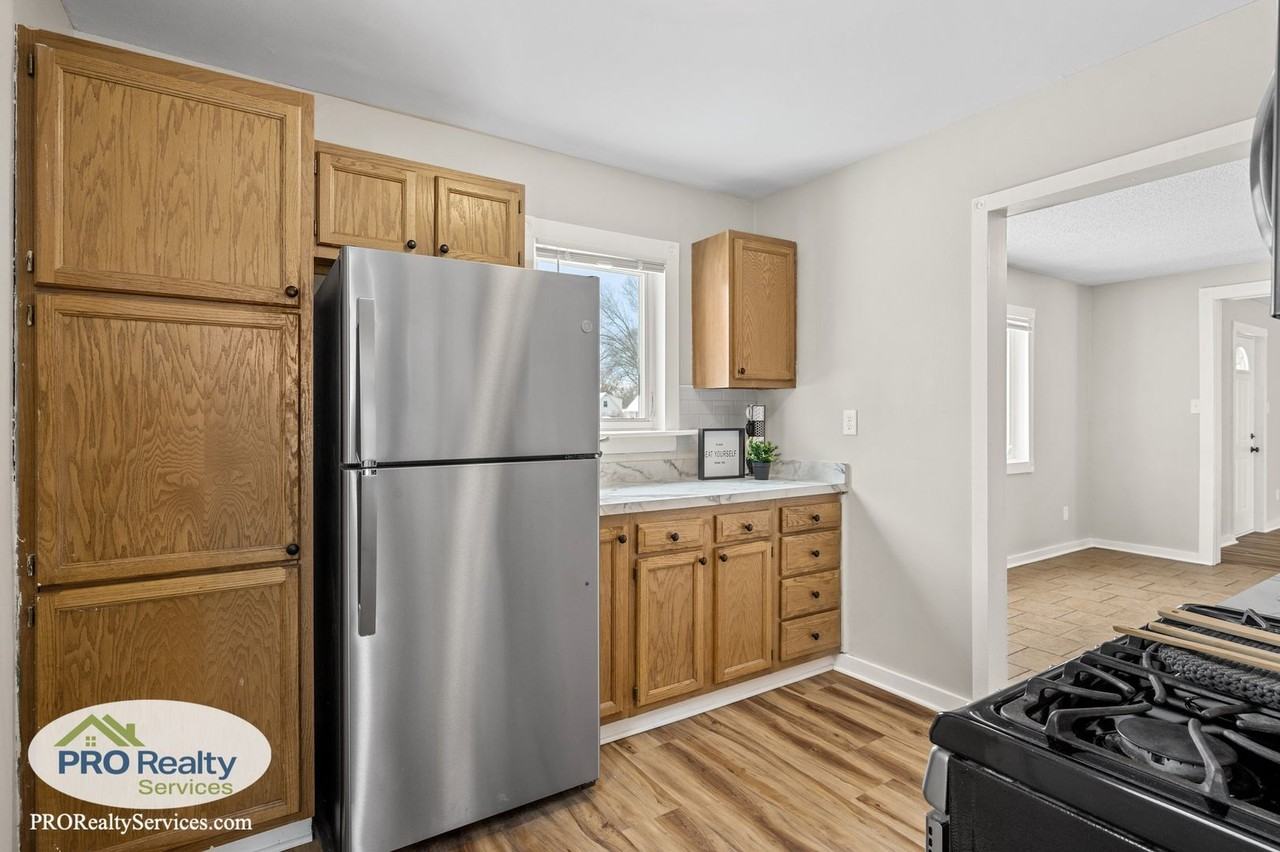 10807 Foley Blvd Nw - Photo 7 of 26