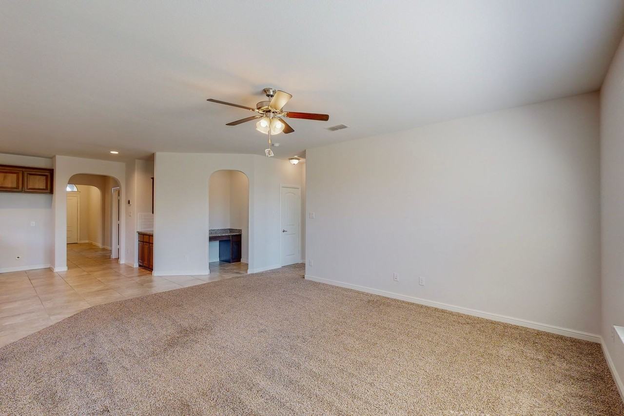 4500 Eaglestone Way - Photo 5 of 27