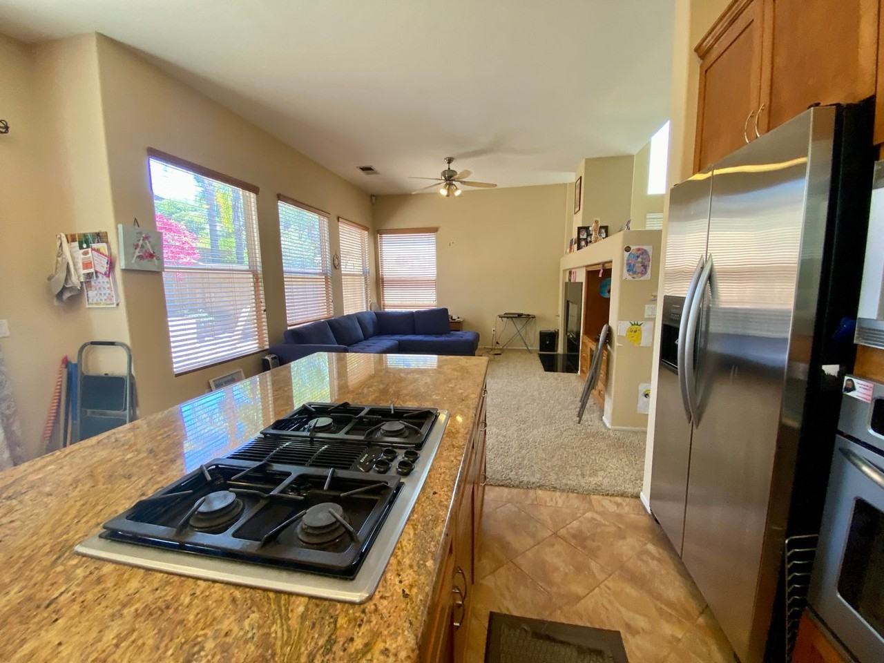 12061 Daymark Ct - Photo 6 of 41