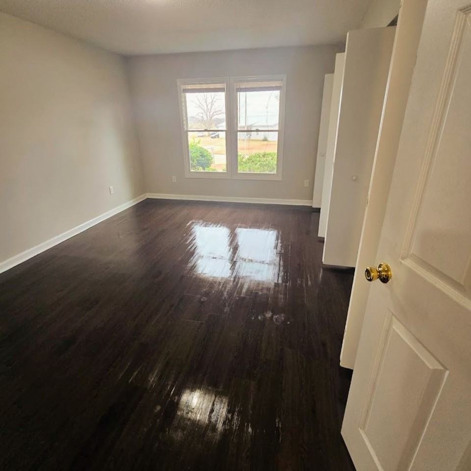 317 Station Crossing Dr Apt A - Photo 7 of 12