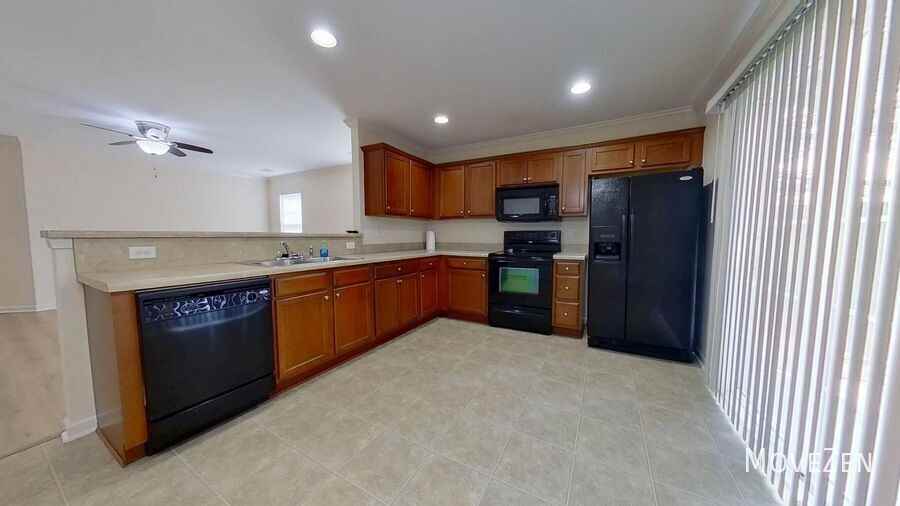 2039 Southern Pine Dr - Photo 4 of 31