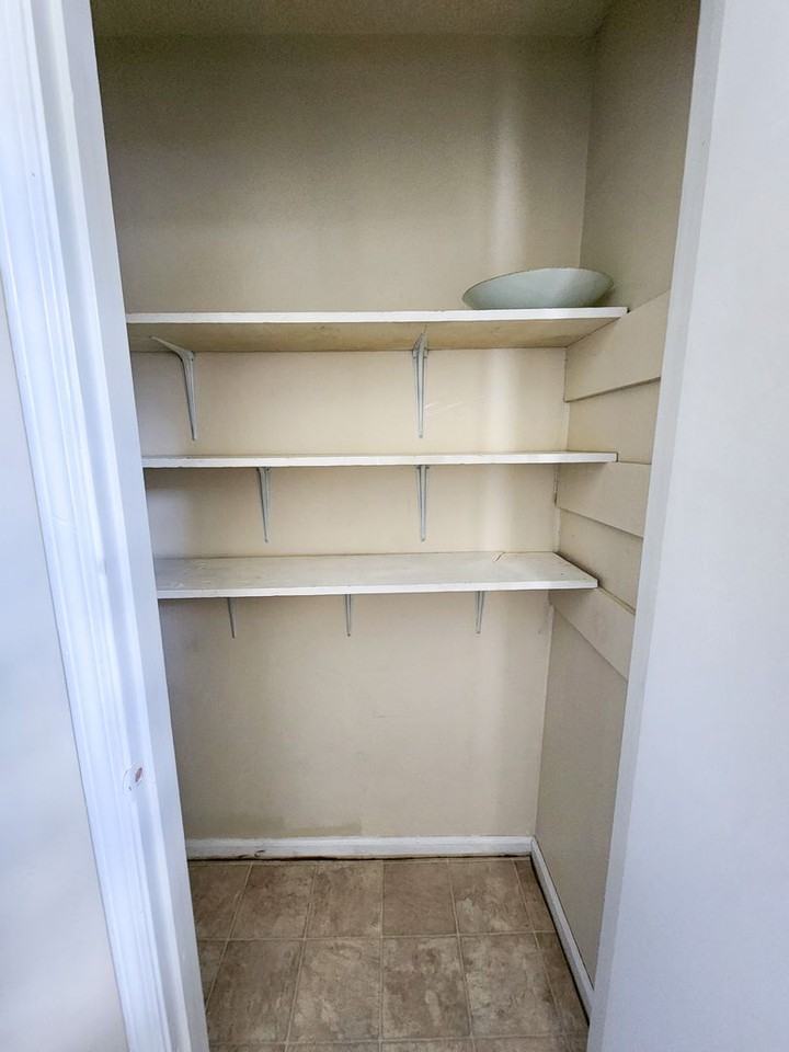 710 Heidi Ct - Photo 6 of 16