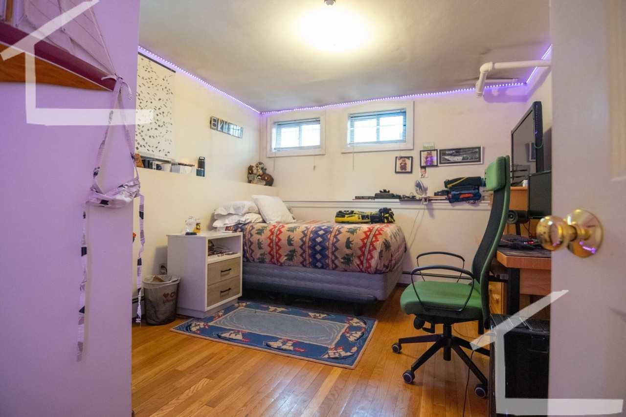 22 Glenville Ave - Photo 5 of 20