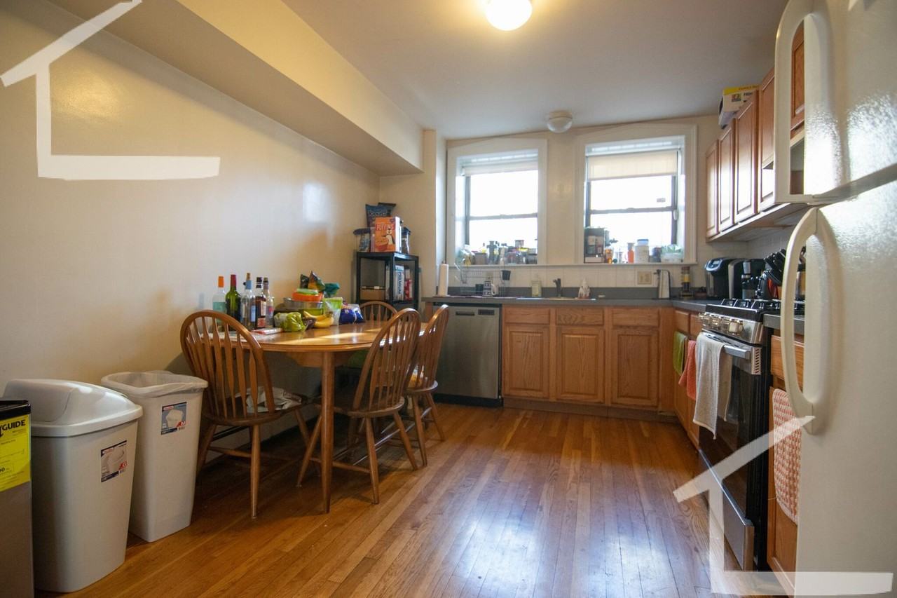 22 Glenville Ave - Photo 7 of 20