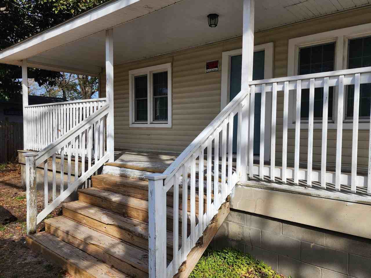 1205 Wright St #A - Photo 3 of 13