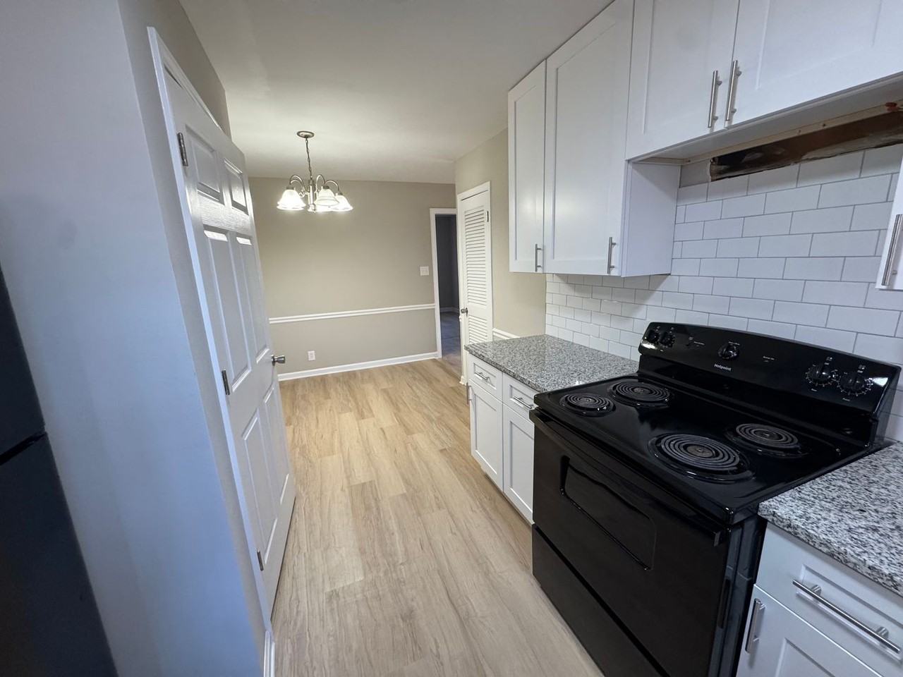 3819 Rosehaven Dr - Photo 4 of 9