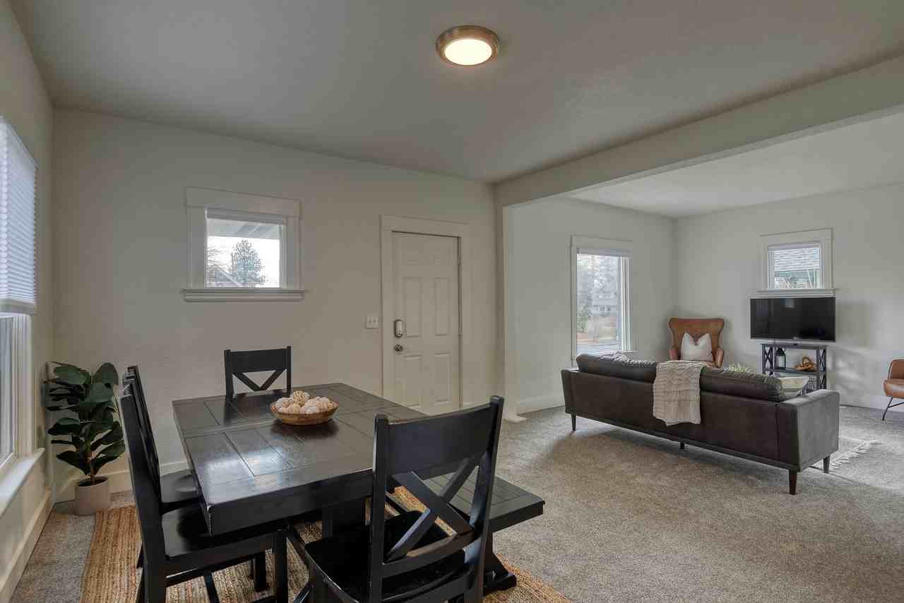 1208 W Providence Ave - Photo 2 of 6