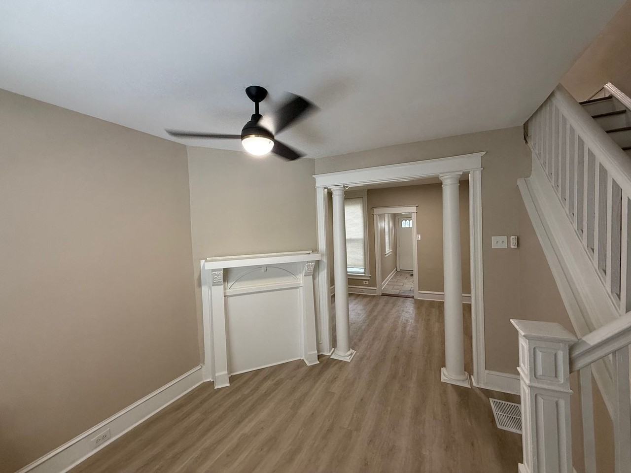 5542 Blakemore St - Photo 3 of 15