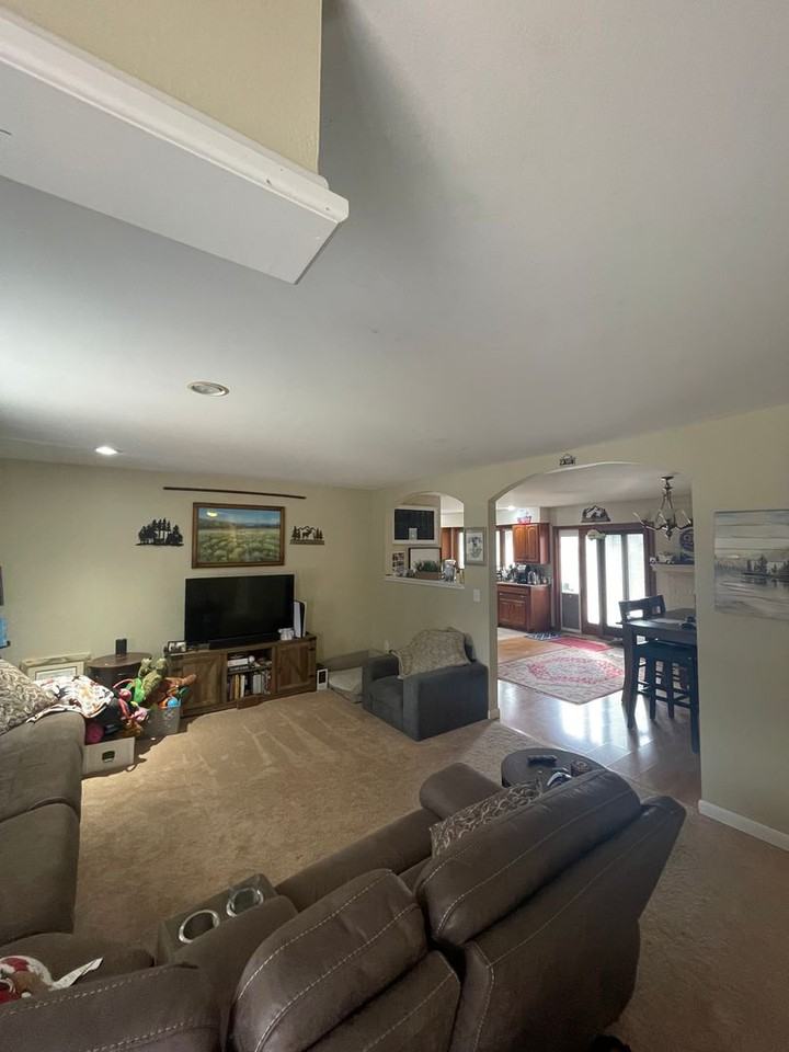 2649 Shadow Ct - Photo 3 of 12