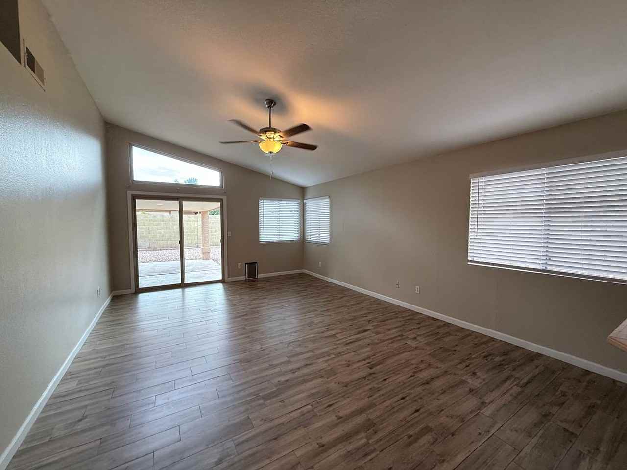 2307 W Gail Dr - Photo 6 of 23