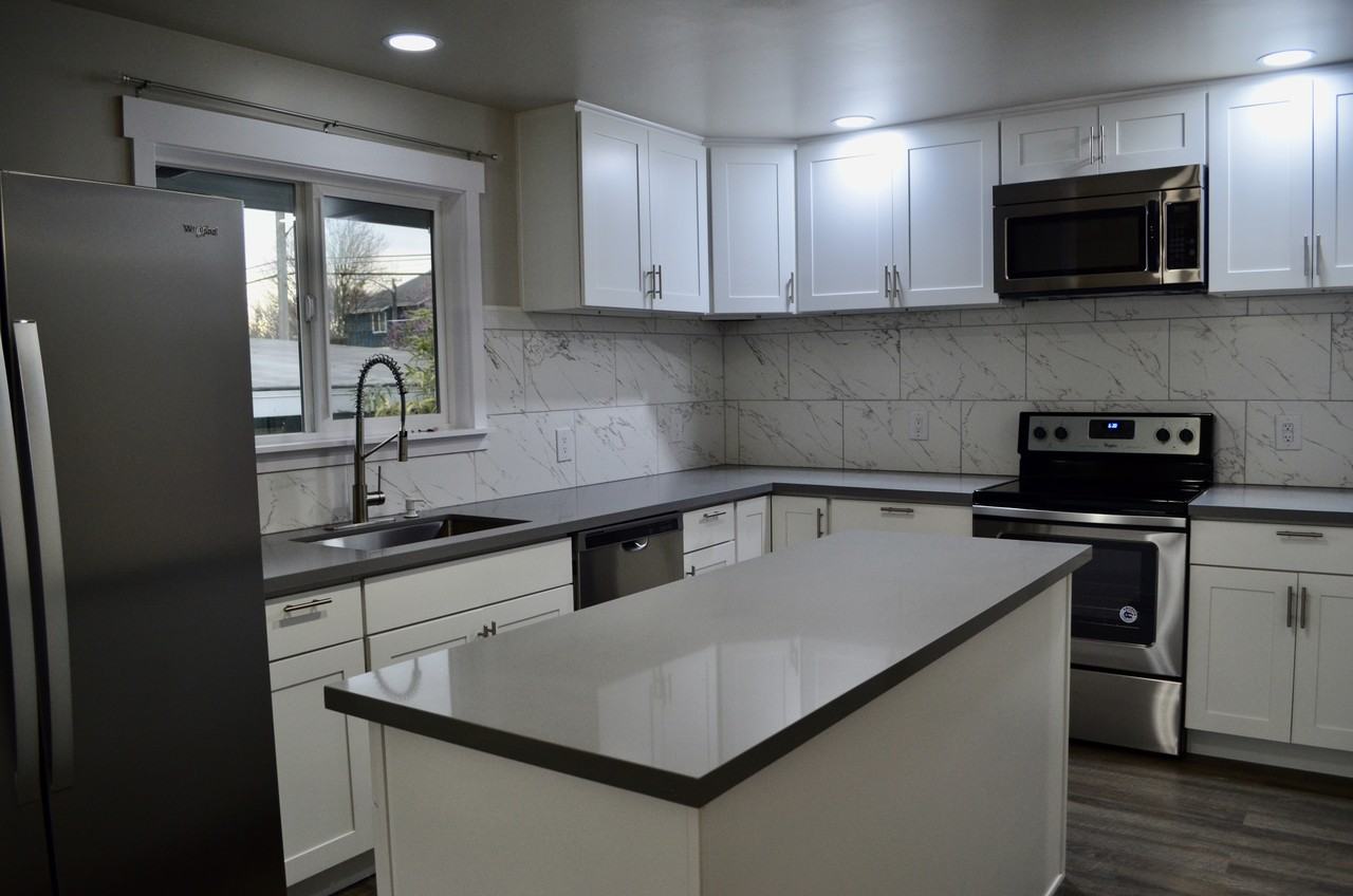 12755 Phinney Ave N #NA - Photo 3 of 17