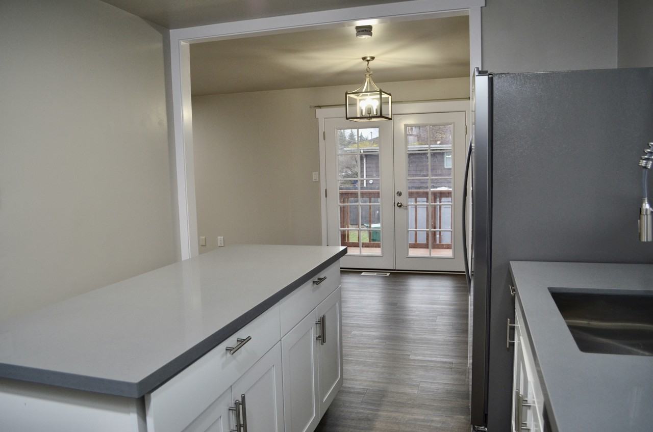 12755 Phinney Ave N #NA - Photo 4 of 17