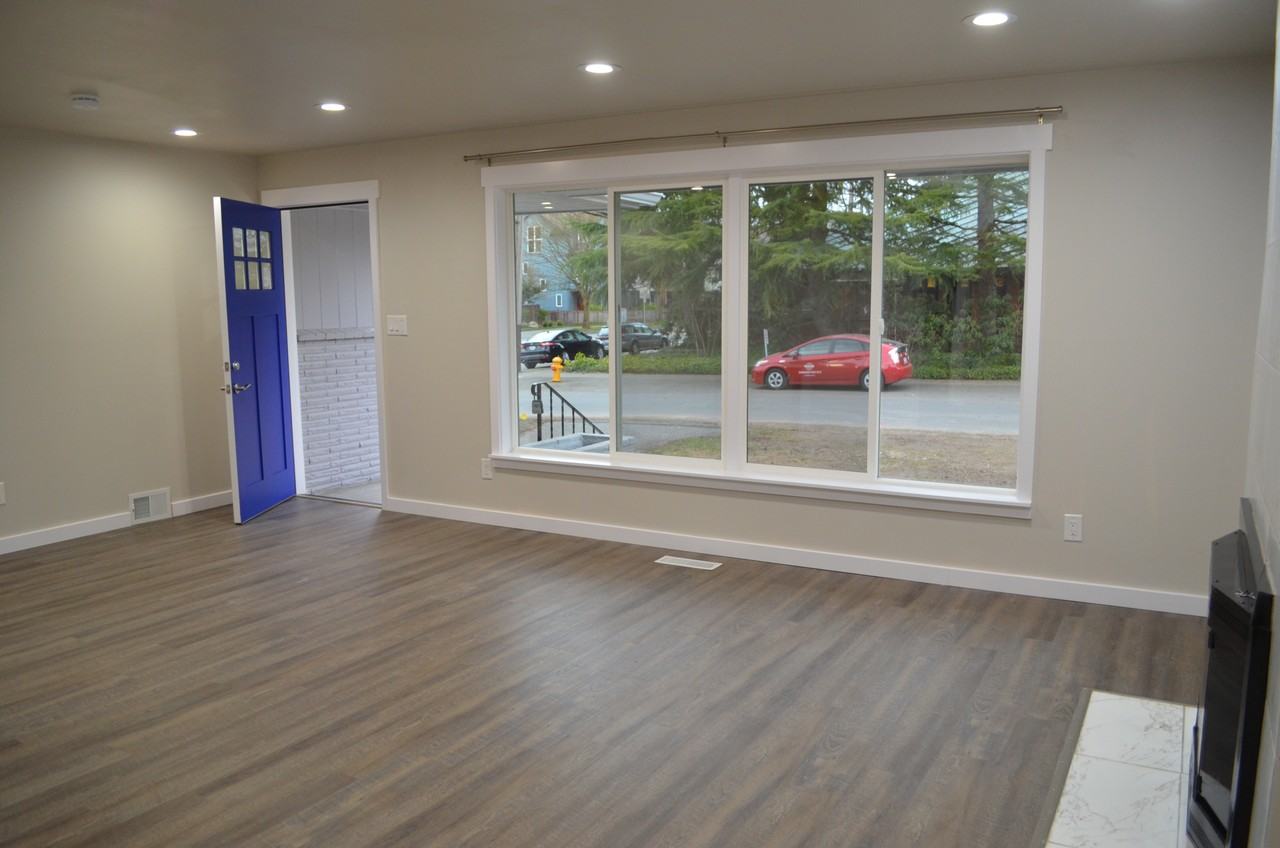 12755 Phinney Ave N #NA - Photo 5 of 17