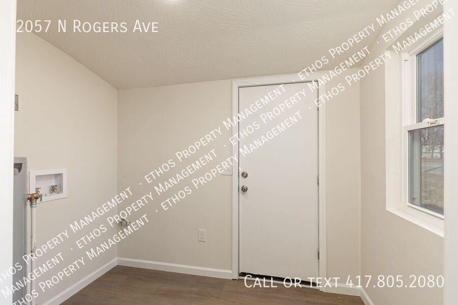 2057 N Rogers Ave - Photo 4 of 12