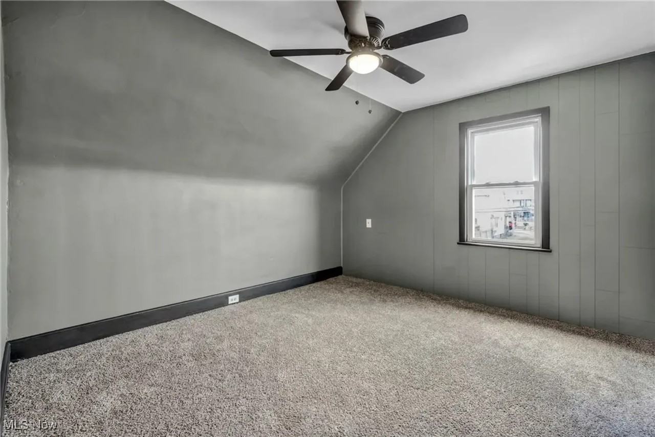 3112 W 100th St - Photo 5 of 19