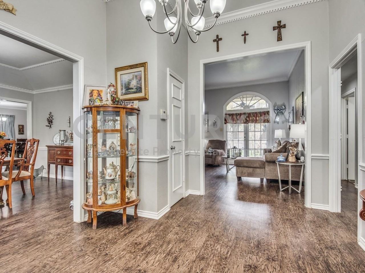 4009 Villa Grove Dr - Photo 2 of 19