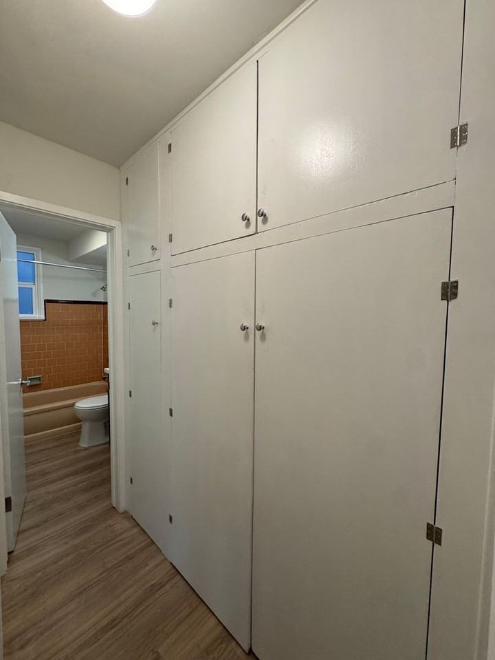 3414 Overland - Photo 2 of 17