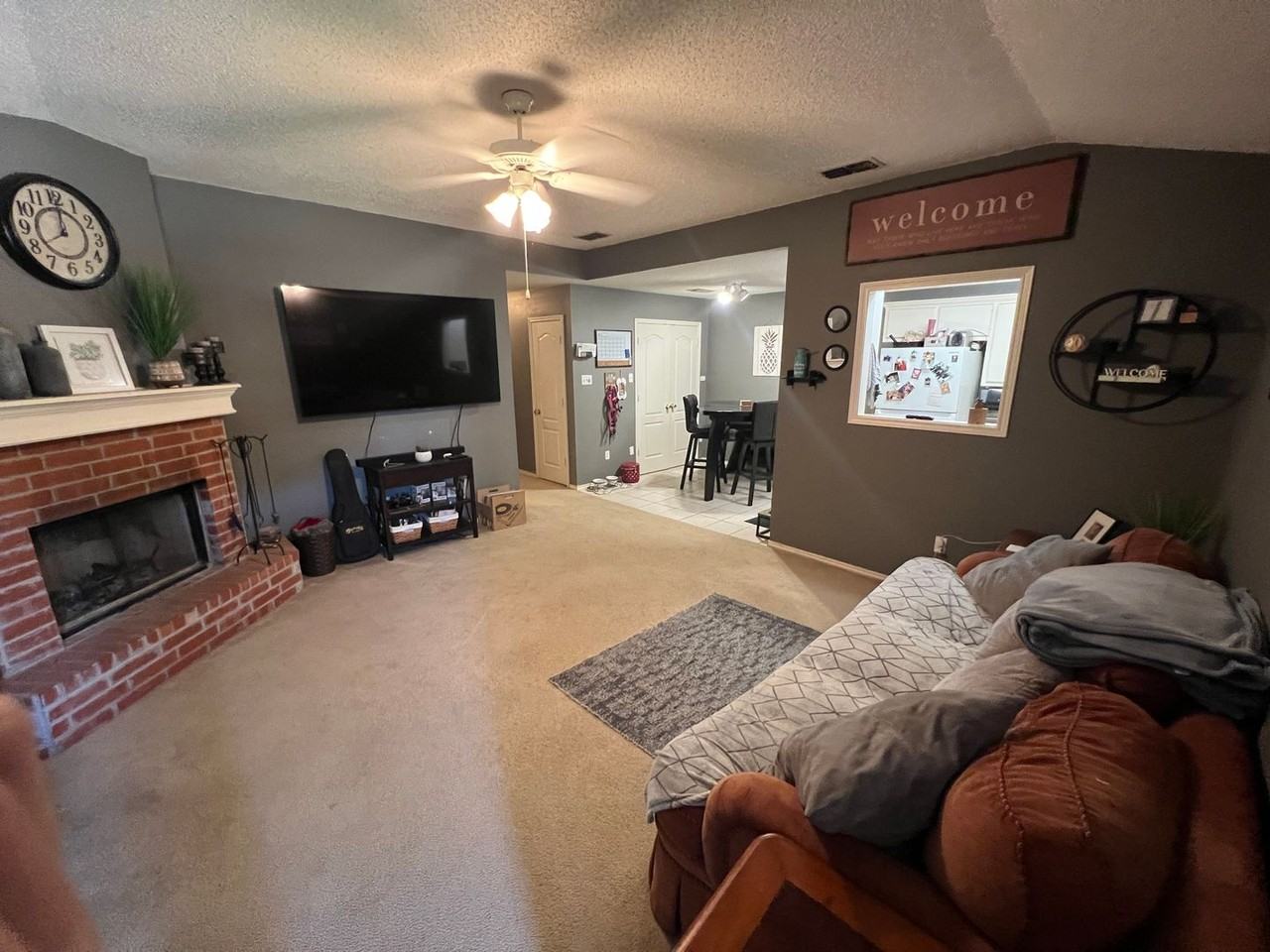 2612 81st St #B - Photo 4 of 9