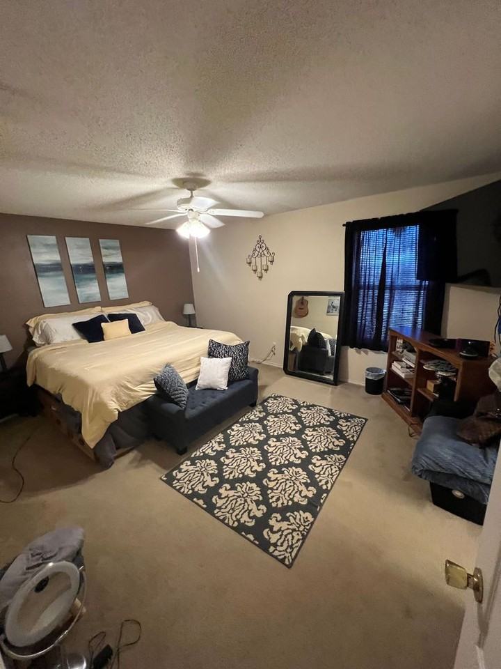 2612 81st St #B - Photo 7 of 9