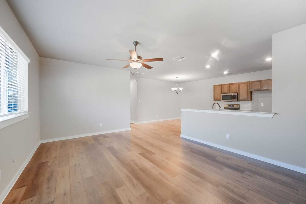 9709 Grosbeak Ln - Photo 6 of 29