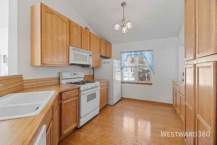 2511 Sheehan Dr #203 - Photo 3 of 11