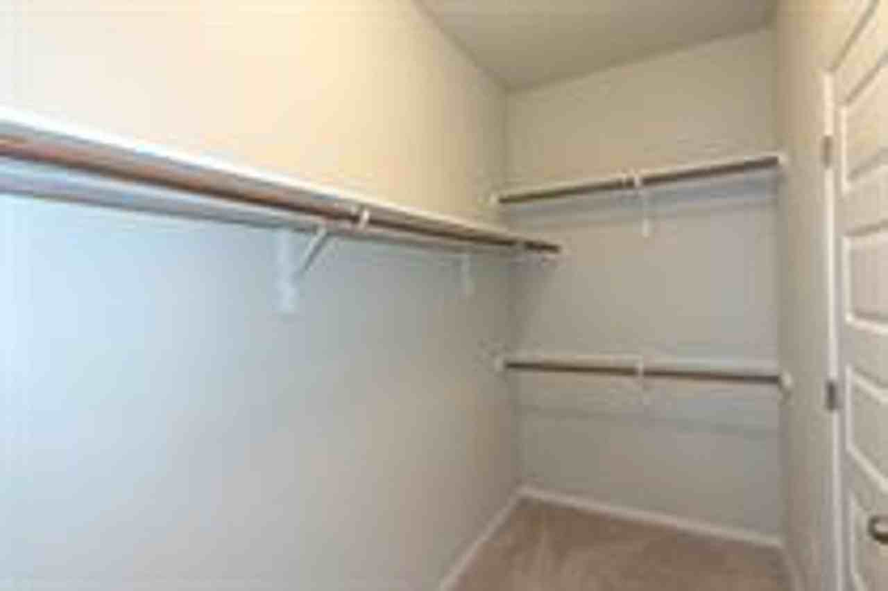 350 Fabion St - Photo 6 of 12