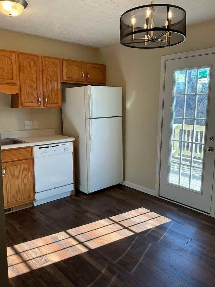 1006 Bobcat Dr - Photo 5 of 19