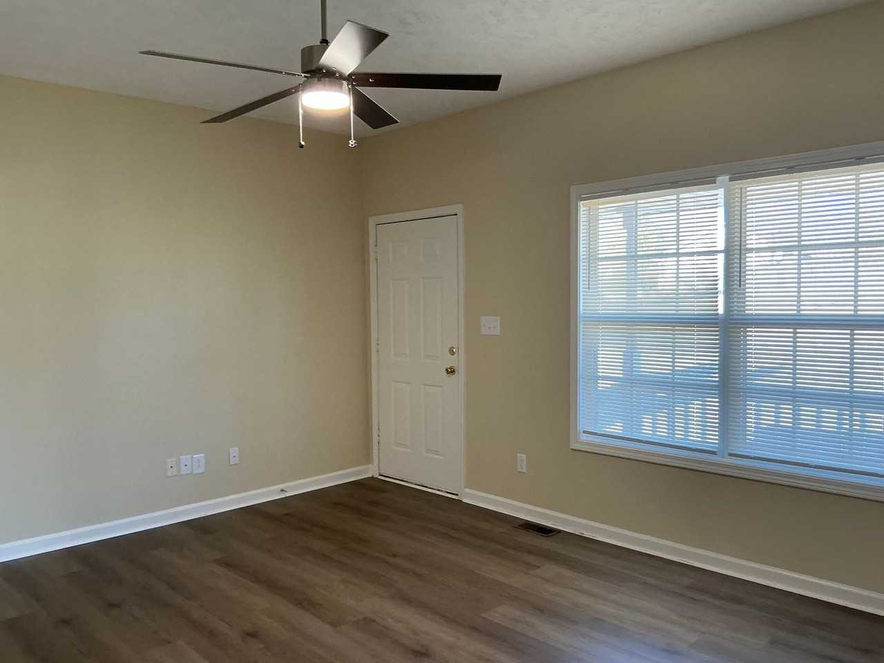 1006 Bobcat Dr - Photo 6 of 19