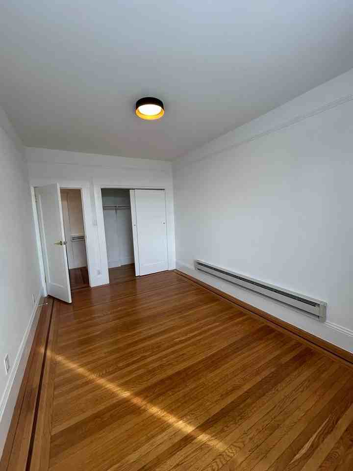 3244 Balboa St - Photo 6 of 17